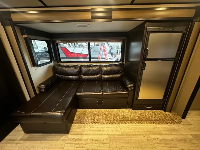 2017 Grand Design Imagine 2150RB - Photo 4