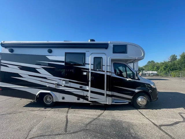 2026 Forest River Sunseeker MBS 2400BDS - Photo 2