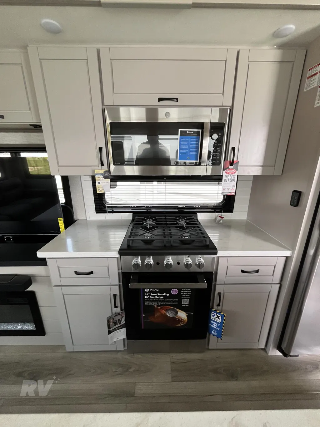 2026 Jayco North Point 387FBTS, Photos photo 22