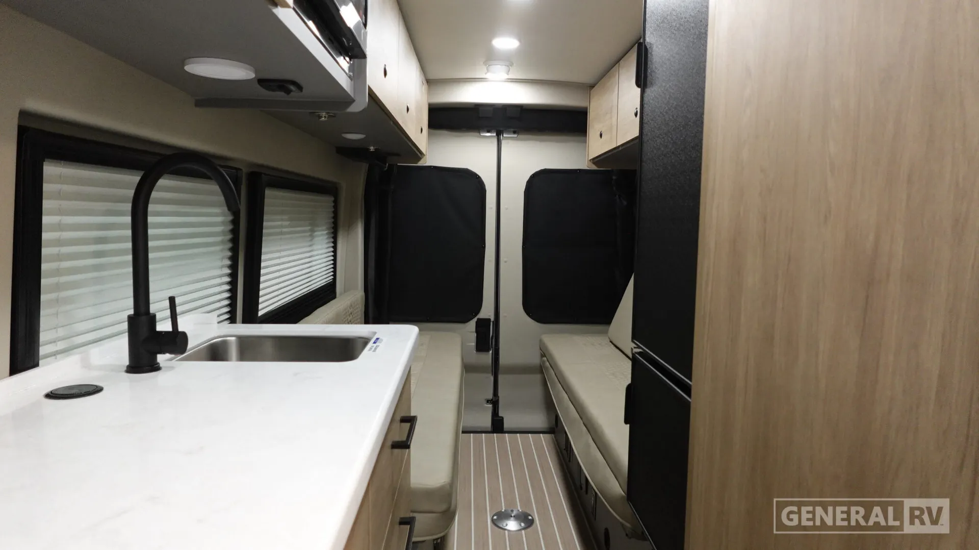 2026 Entegra Coach Expanse 21L - Photo 3