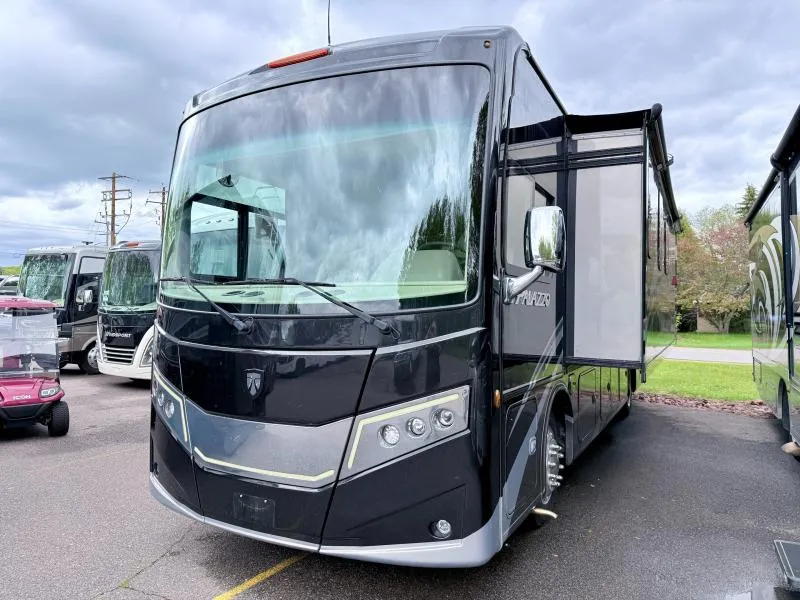 2022 Thor Motor Coach Palazzo 33.6 - Photo 3