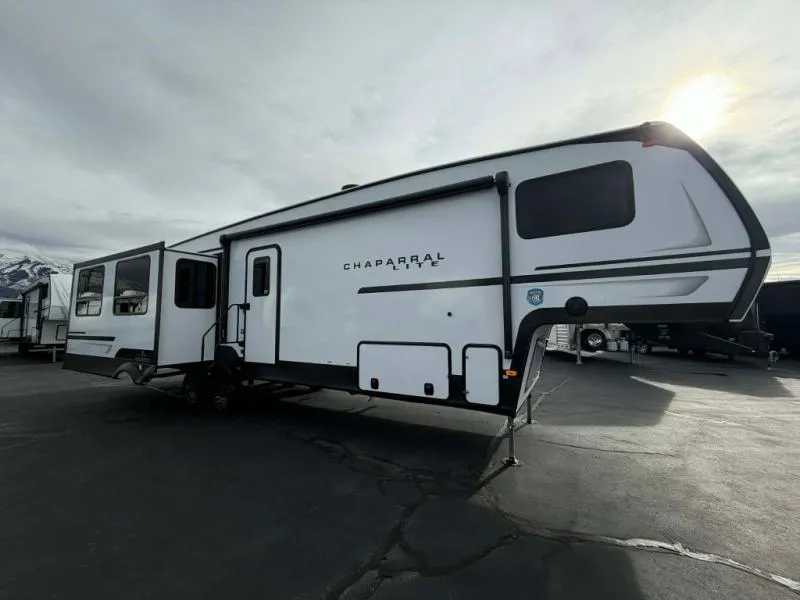 2026 Coachmen Chaparral Lite 30BHS - Photo 2