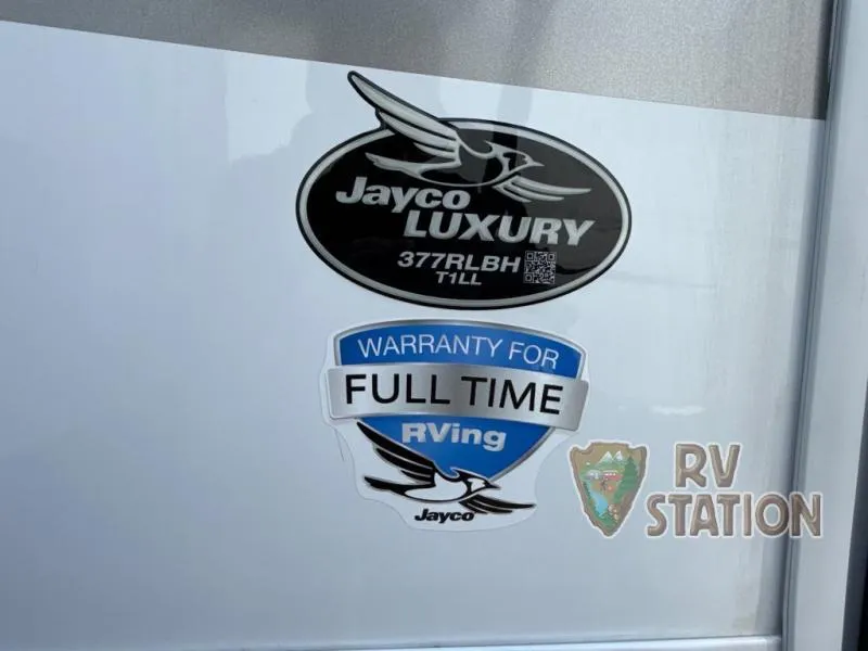 2026 Jayco North Point 377RLBH - Photo 4