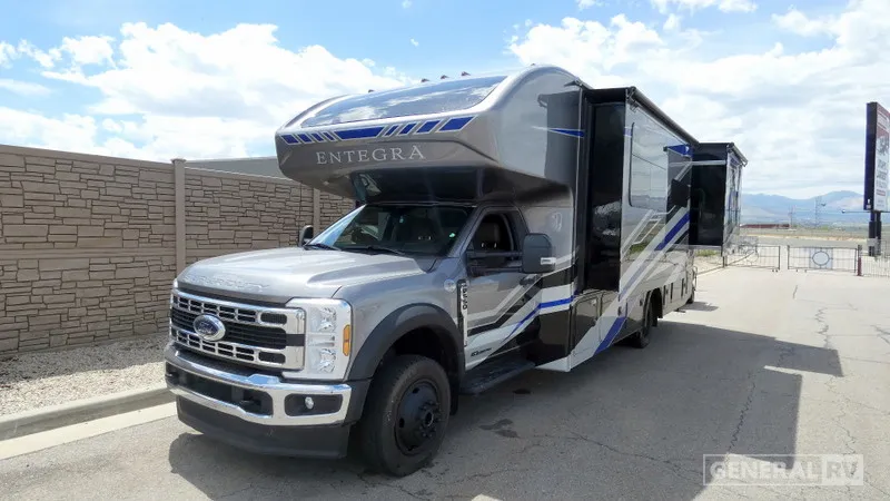 2026 Entegra Coach Esteem XL 32U - Photo 2