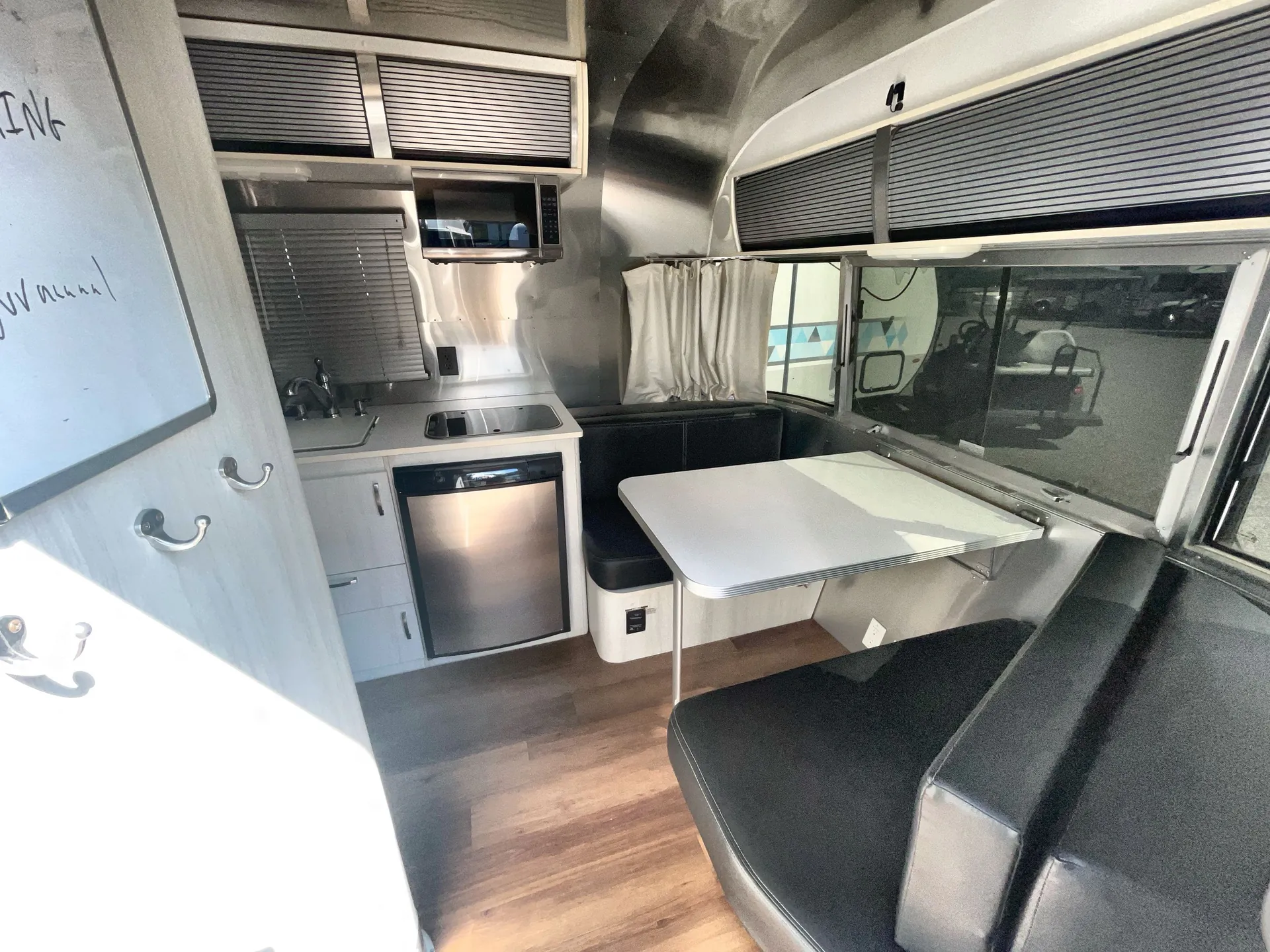 2018 airstream Sport 16RB - Photo 3