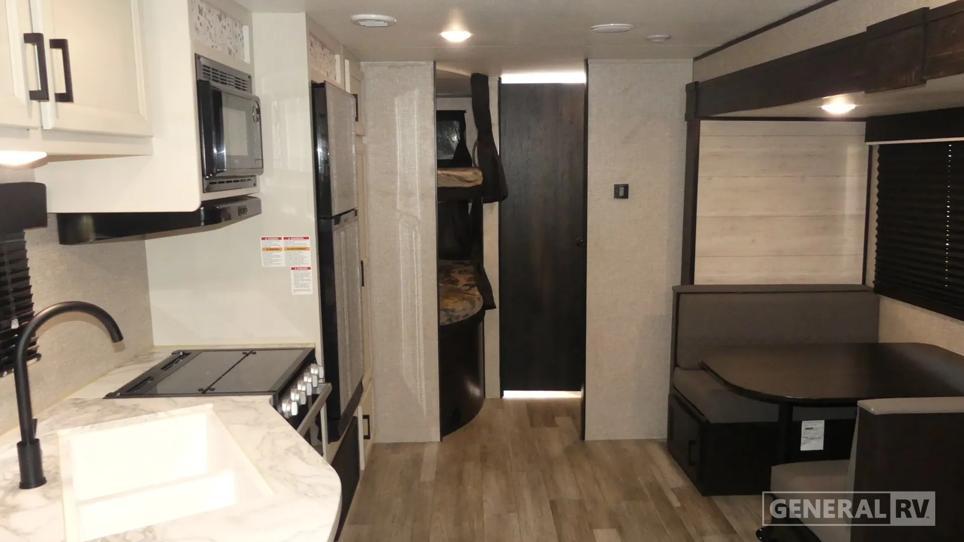 2023 Jayco Jay Flight 267BHS - Photo 3