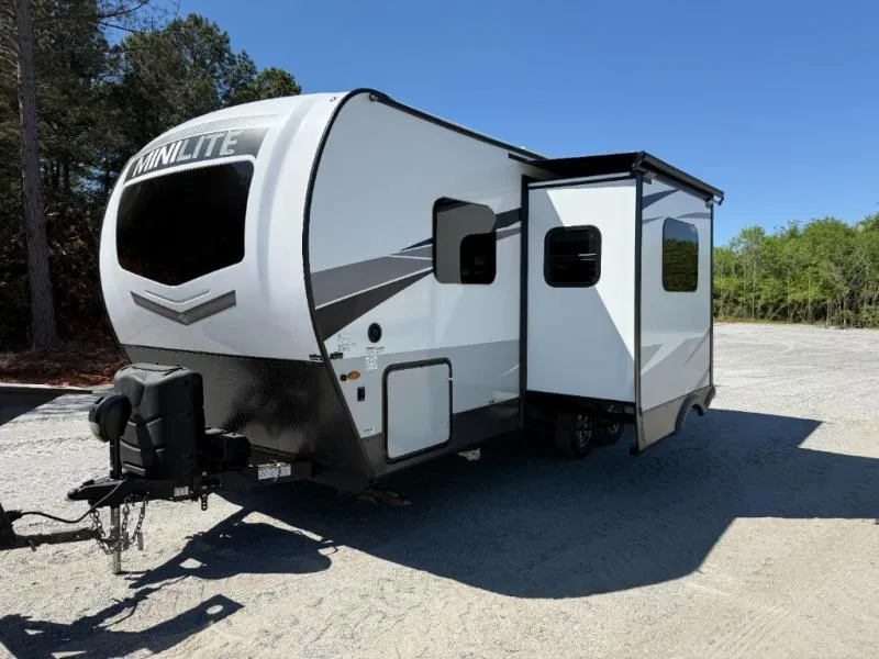 2023 Forest River Rockwood Mini Lite 2205S - Photo 3