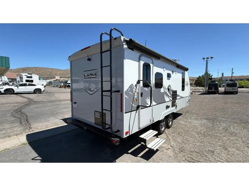 2021 Lance Lance Travel Trailers Used    1995 - Photo 3