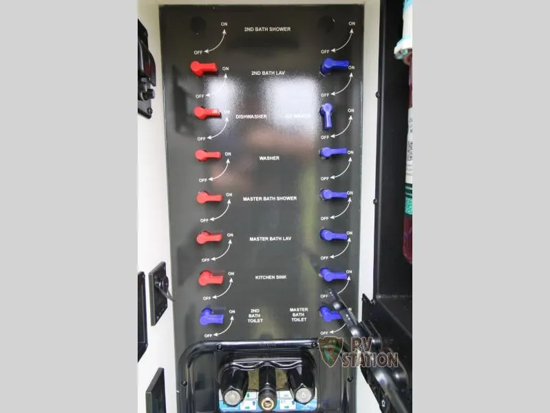 2026 Keystone Montana 3800FL - Photo 4