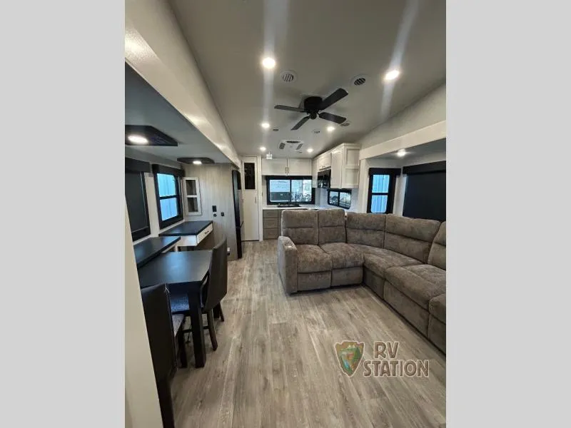 2026 Jayco Eagle 365UKTS - Photo 3