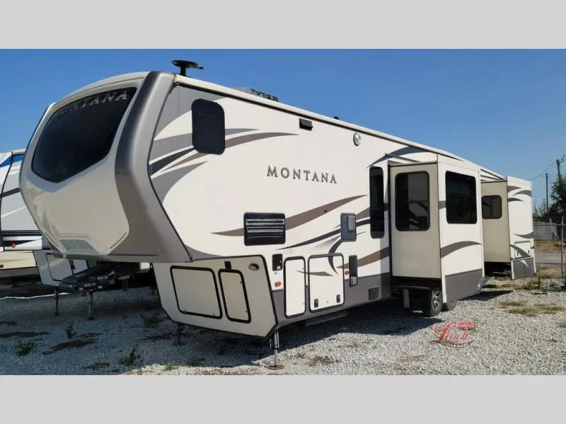 2018 Keystone RV Montana 3820FK - Photo 3