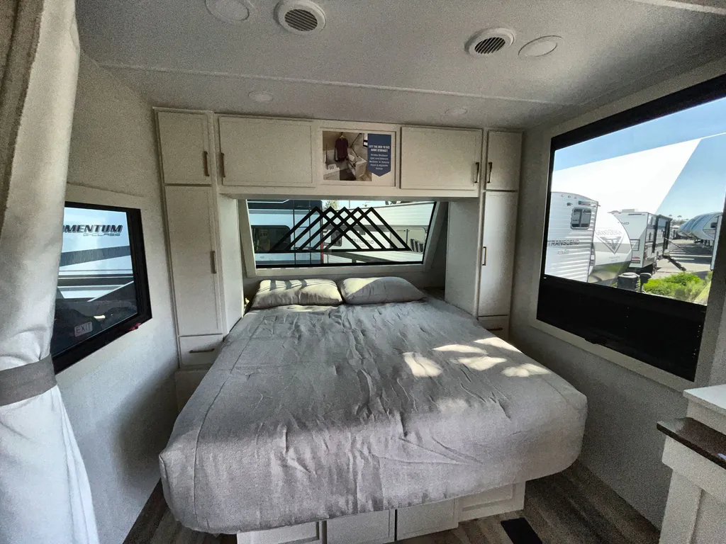 2026 Brinkley Model I 235, Photos photo 16
