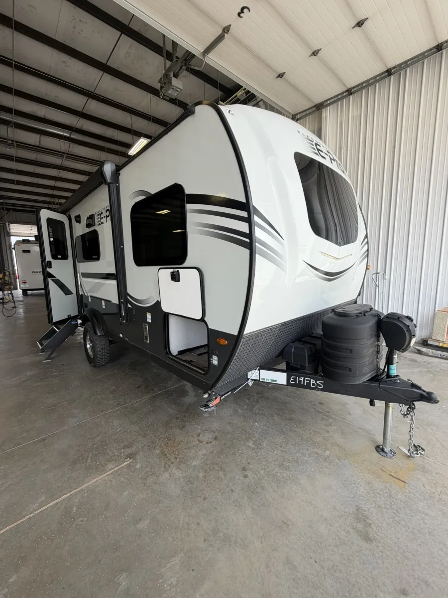 2024 Forest River Flagstaff E-pro 19FBS - Photo 3