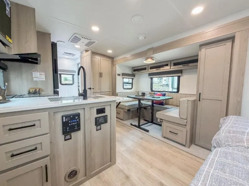 2026 Forest River Rockwood Mini Lite 2214S - Photo 3
