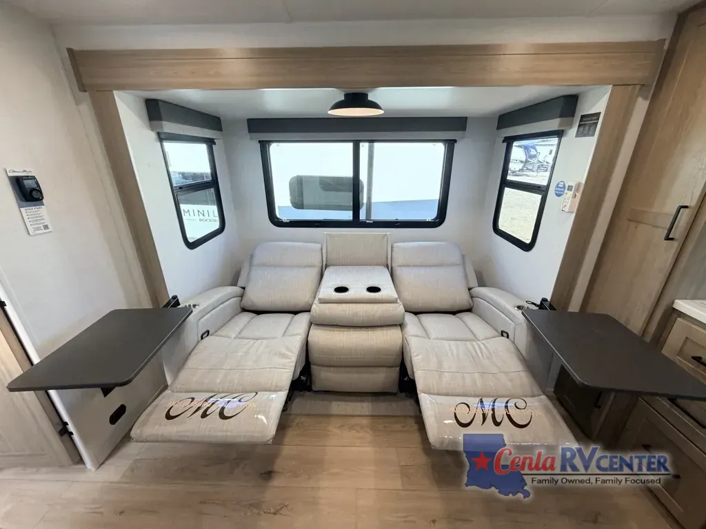 2027 Forest River Rockwood Mini Lite 2506FK — Photo 7
