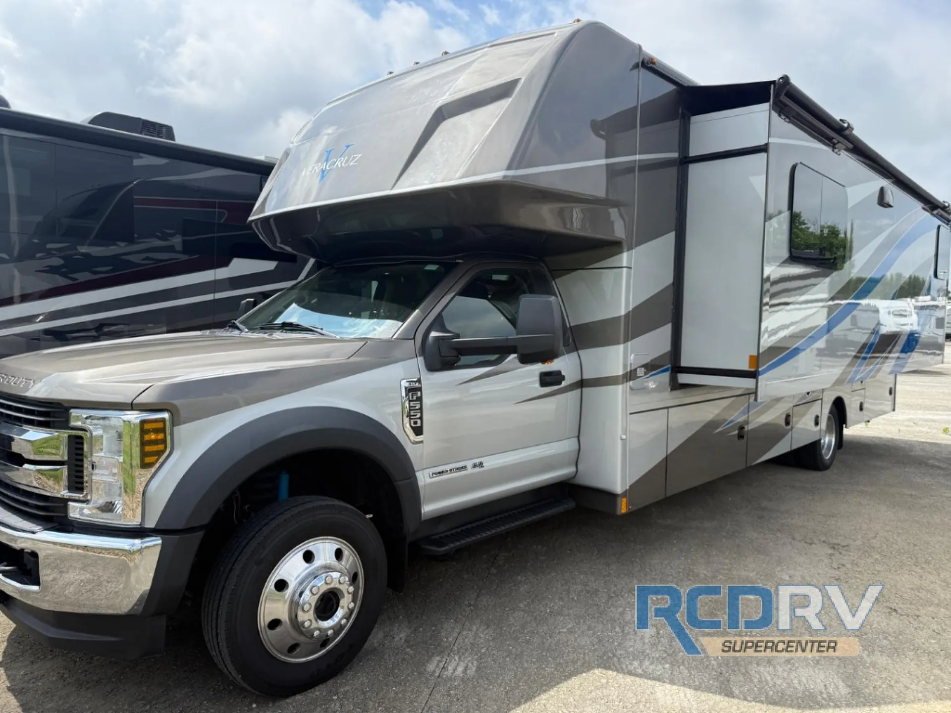 2021 Renegade RV Veracruz 35MDS - Photo 3