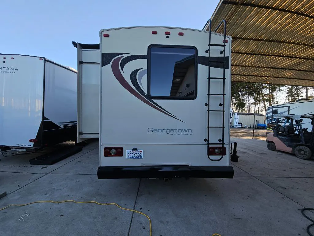 2019 Forest River Georgetown 3 Series 31B3 - Photo 4