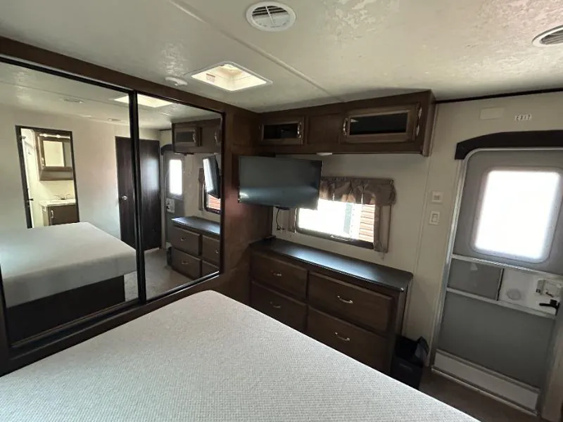 2018 Forest River Salem Villa 426-2B, Photos photo 23