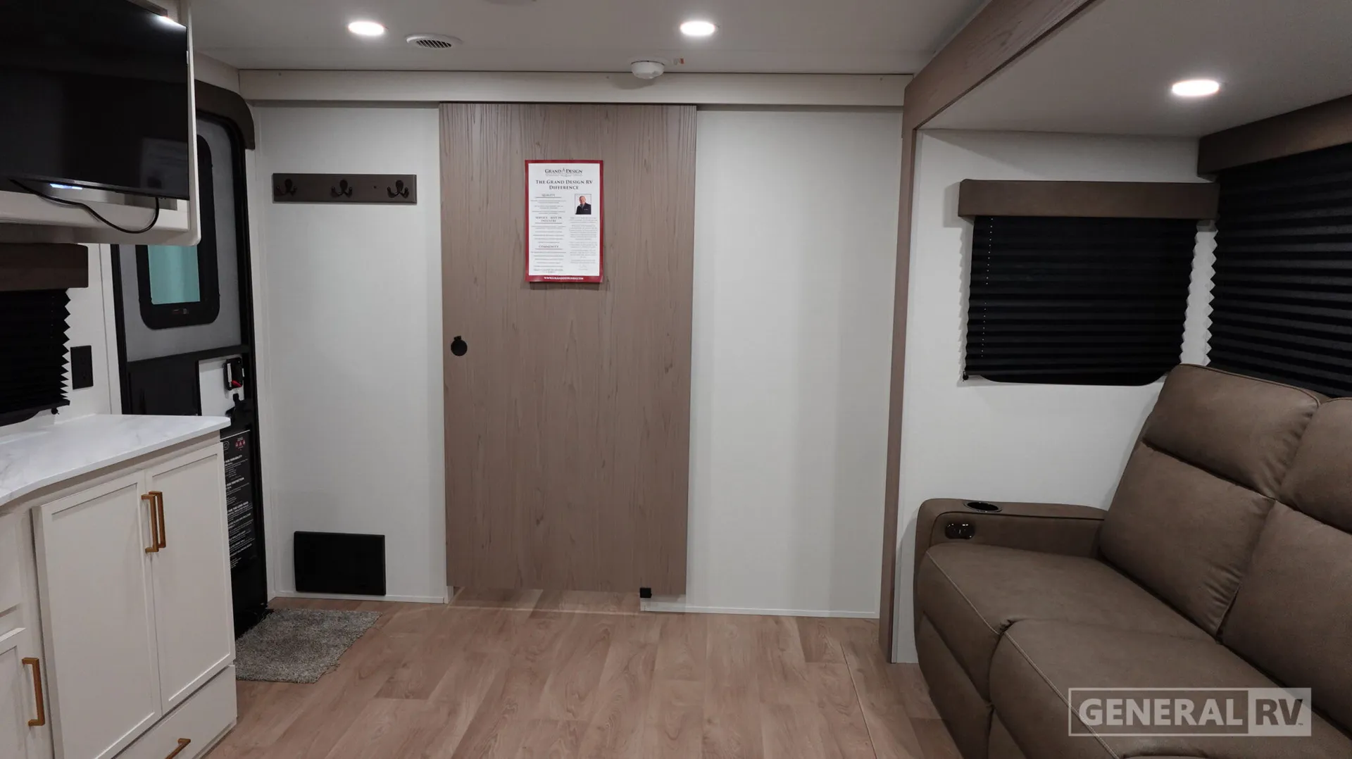 2027 Grand Design Transcend Xplor 22RBX - Photo 3
