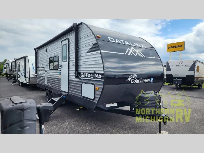 2024 Coachmen Catalina Summit Series 8 221MKE - Photo 2