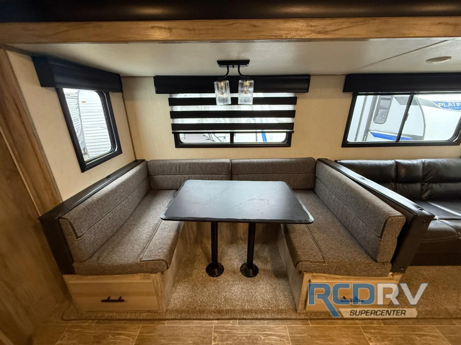 2021 Forest River Cherokee Alpha Wolf 26DBH-L — Photo 6