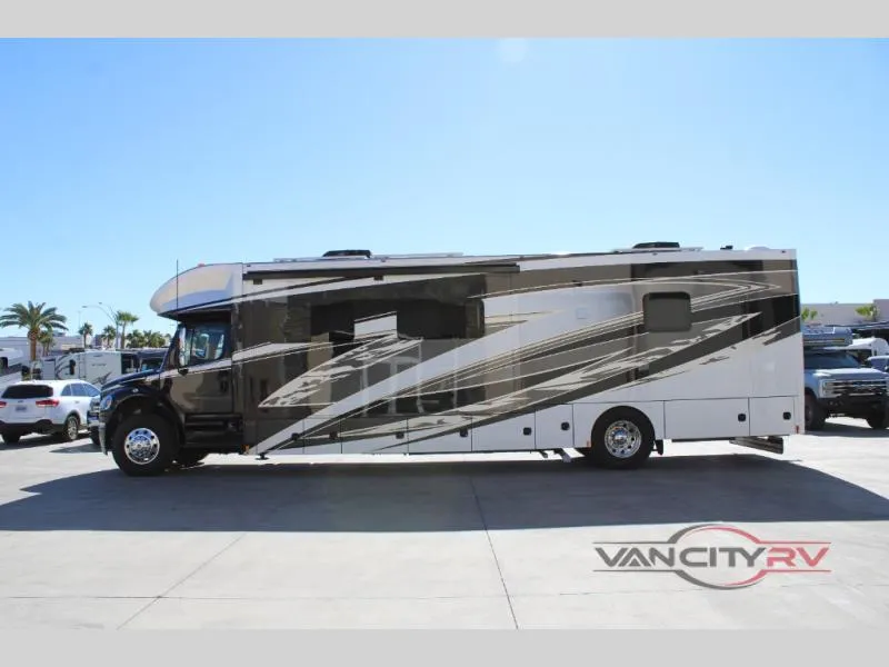2026 Renegade RV Verona 40VRB - Photo 3