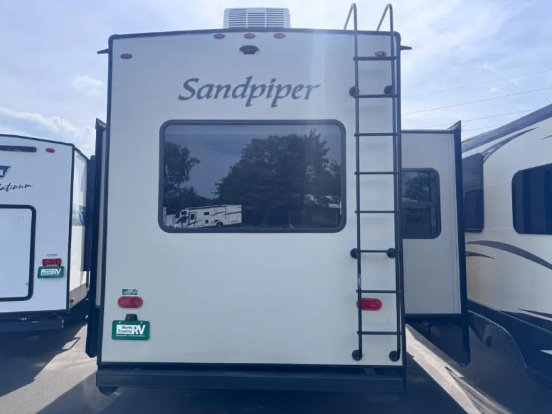 2021 Forest River Sandpiper 321RL - Photo 3