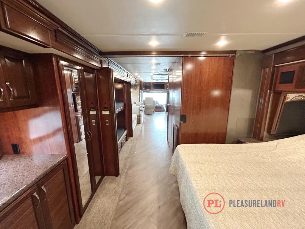 2018 Fleetwood Pace Arrow LXE 38N, Photos photo 21