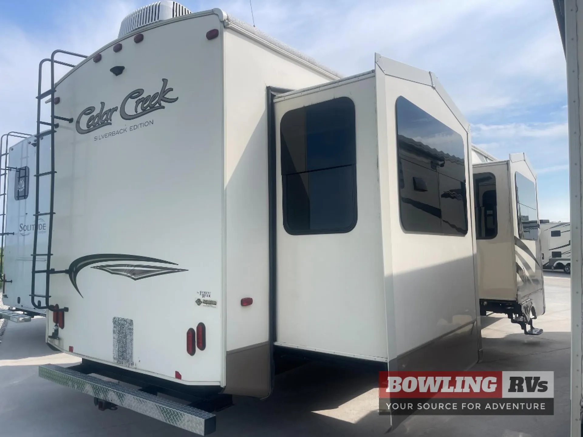 2017 Forest River Cedar Creek Silverback 37RL - Photo 4