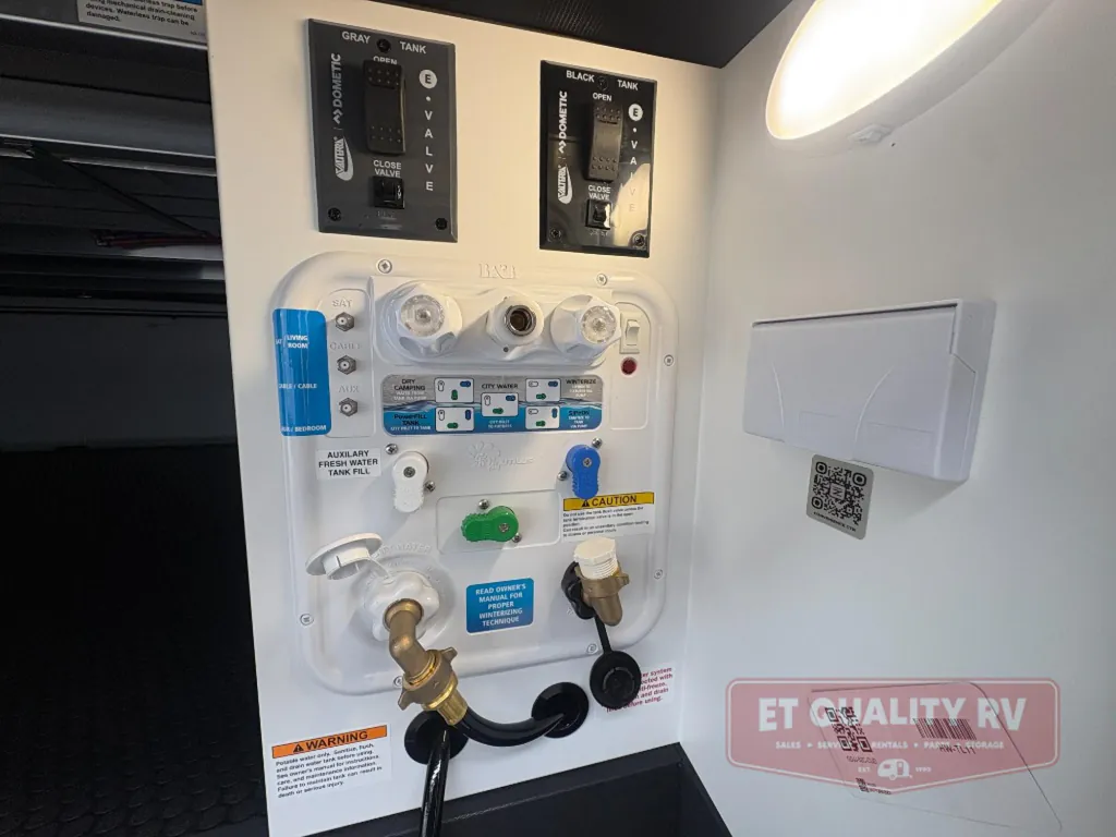 2026 Brinkley Model Z 3600, Photos photo 18