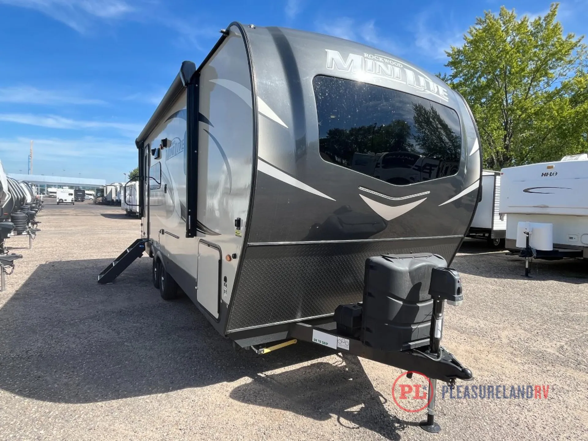 2021 Forest River Rockwood Mini Lite 2205S - Photo 2
