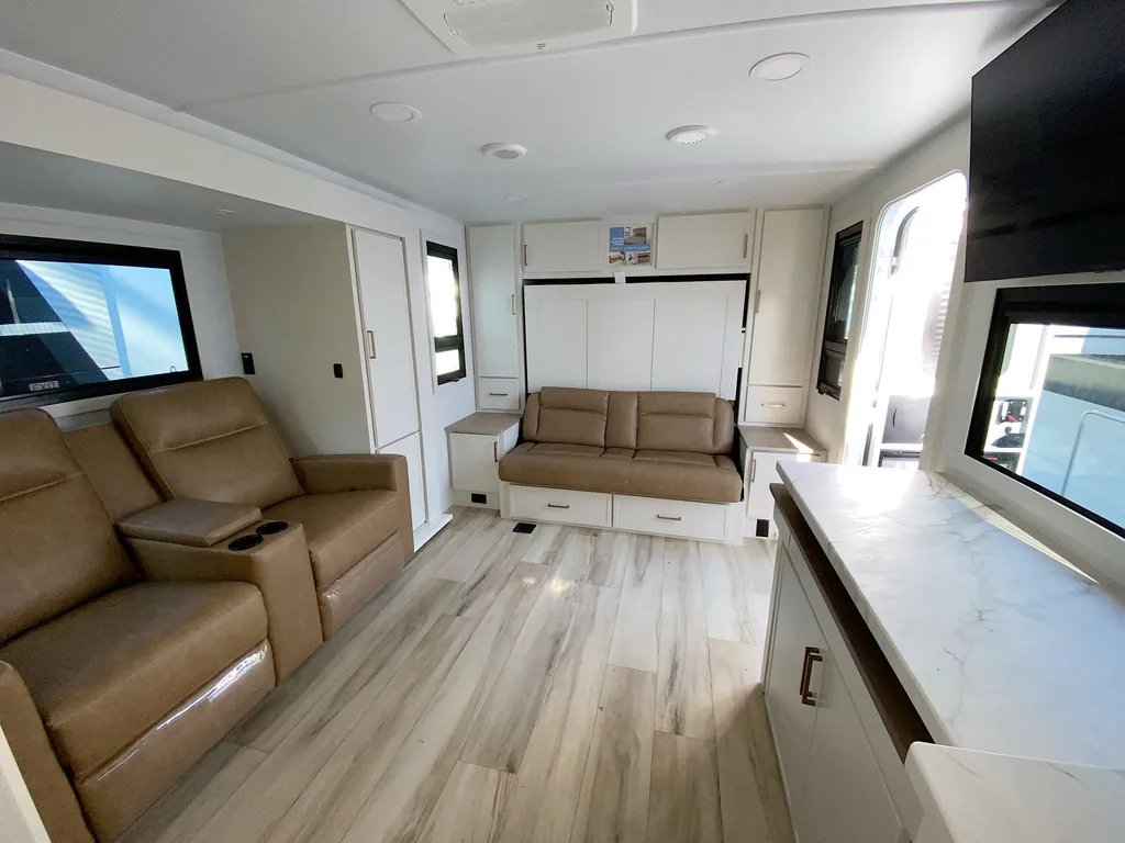 2026 Brinkley Model Ix 20X, Photos photo 17