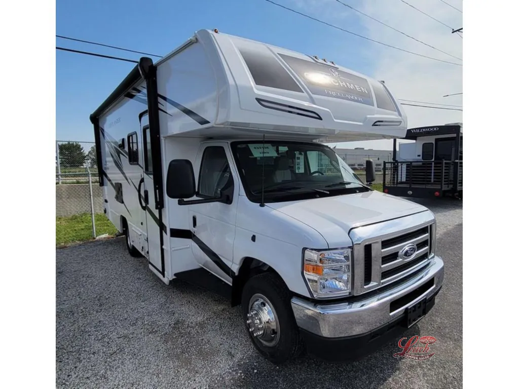 2026 Coachmen Freelander 22XG, Photos photo 3