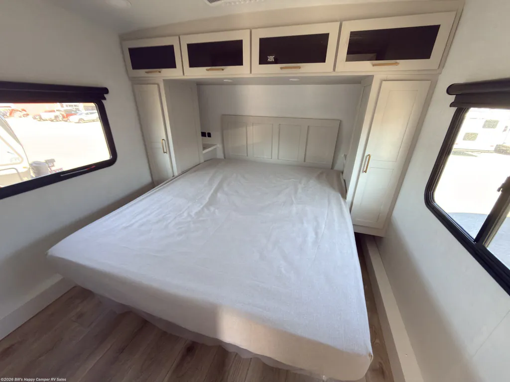 2027 Forest River Rockwood Signature 301SRK, Photos photo 31