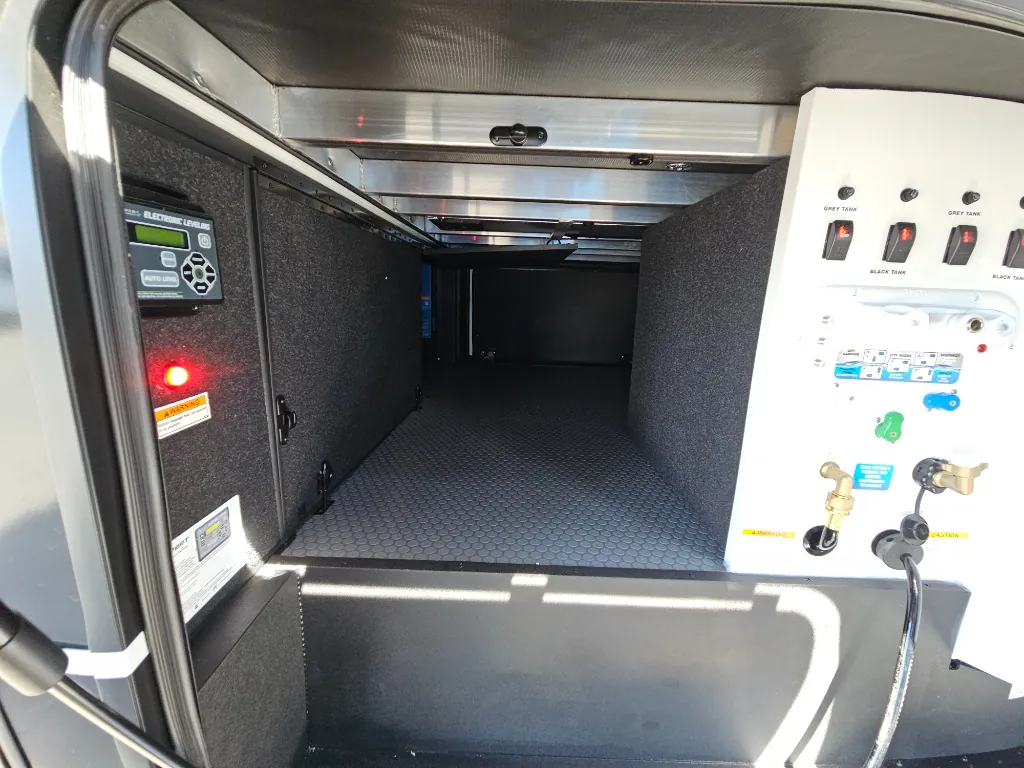 2026 Brinkley Model G 3950, Exterior photo 39