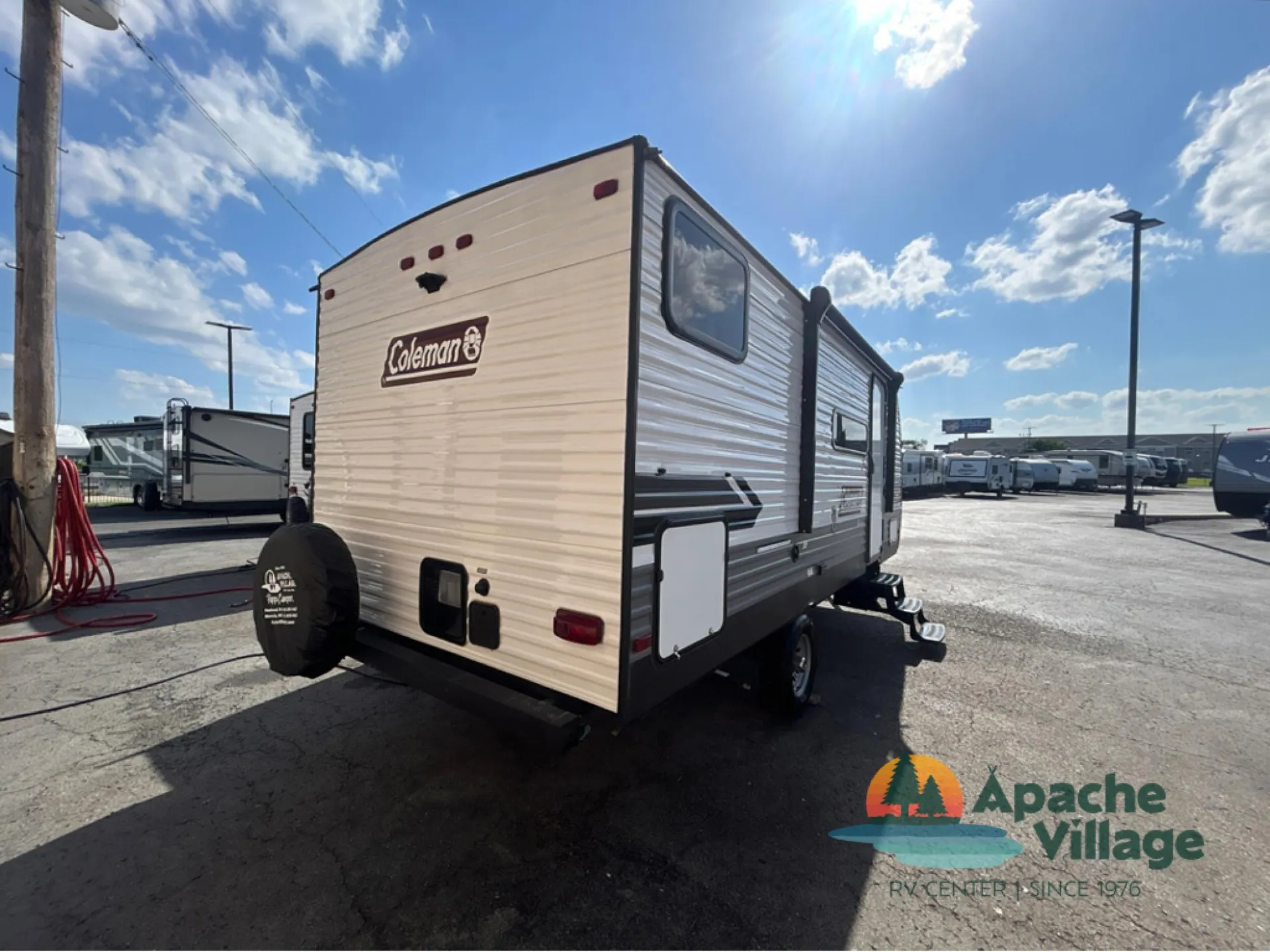 2024 Dutchmen Coleman Lantern LT 19BB - Photo 4