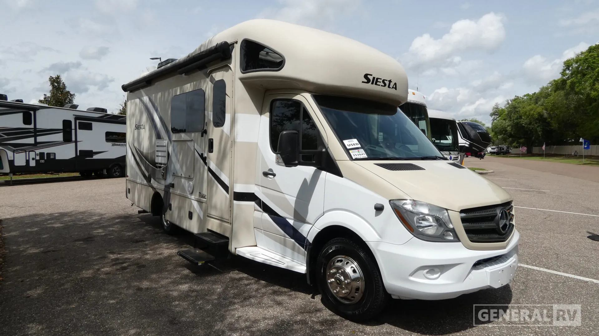 2018 Thor Motor Coach Siesta Sprinter 24SS - Photo 2