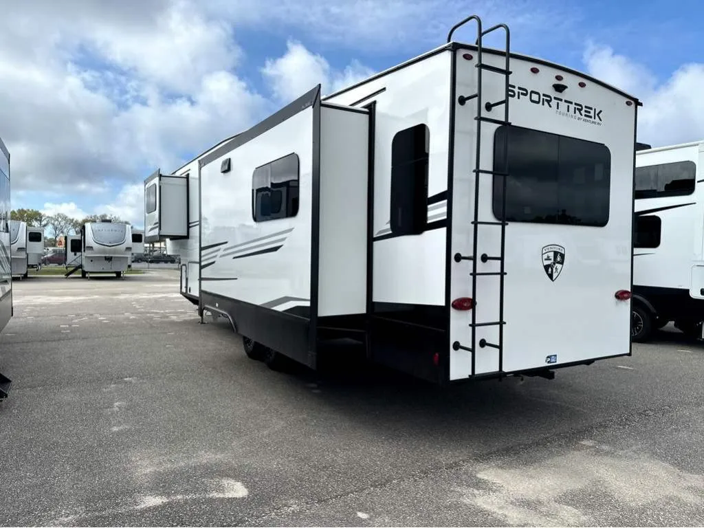 2026 Venture RV SportTrek 5 Touring Edition STTF353VIK - Photo 4