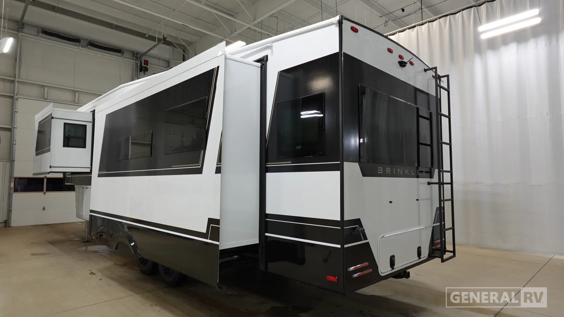 2026 Brinkley Model Z 3100 - Photo 4