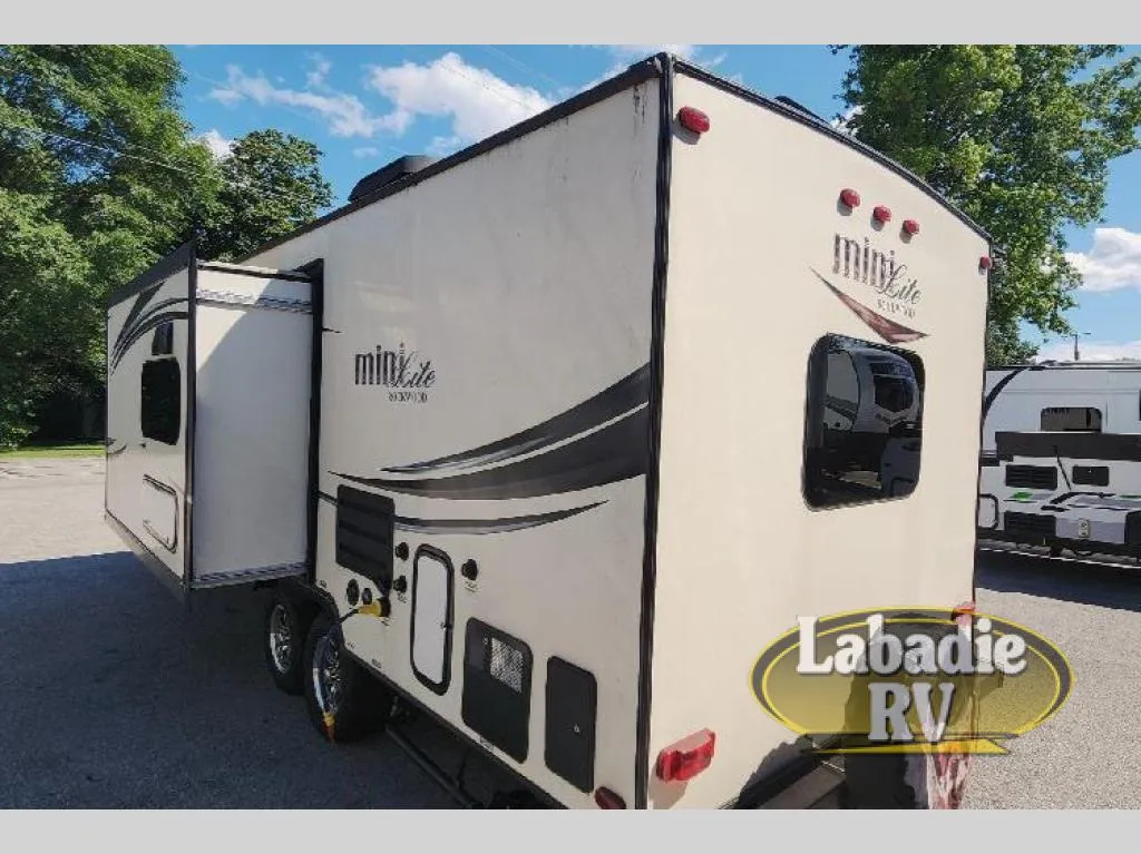 2015 Forest River Rockwood Mini Lite 2503S - Photo 3