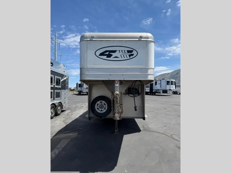 2022 4 Star 7 Horse Used    GN - Photo 3