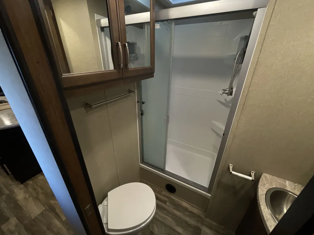 2019 Grand Design Reflection 297RSTS, Photos photo 17