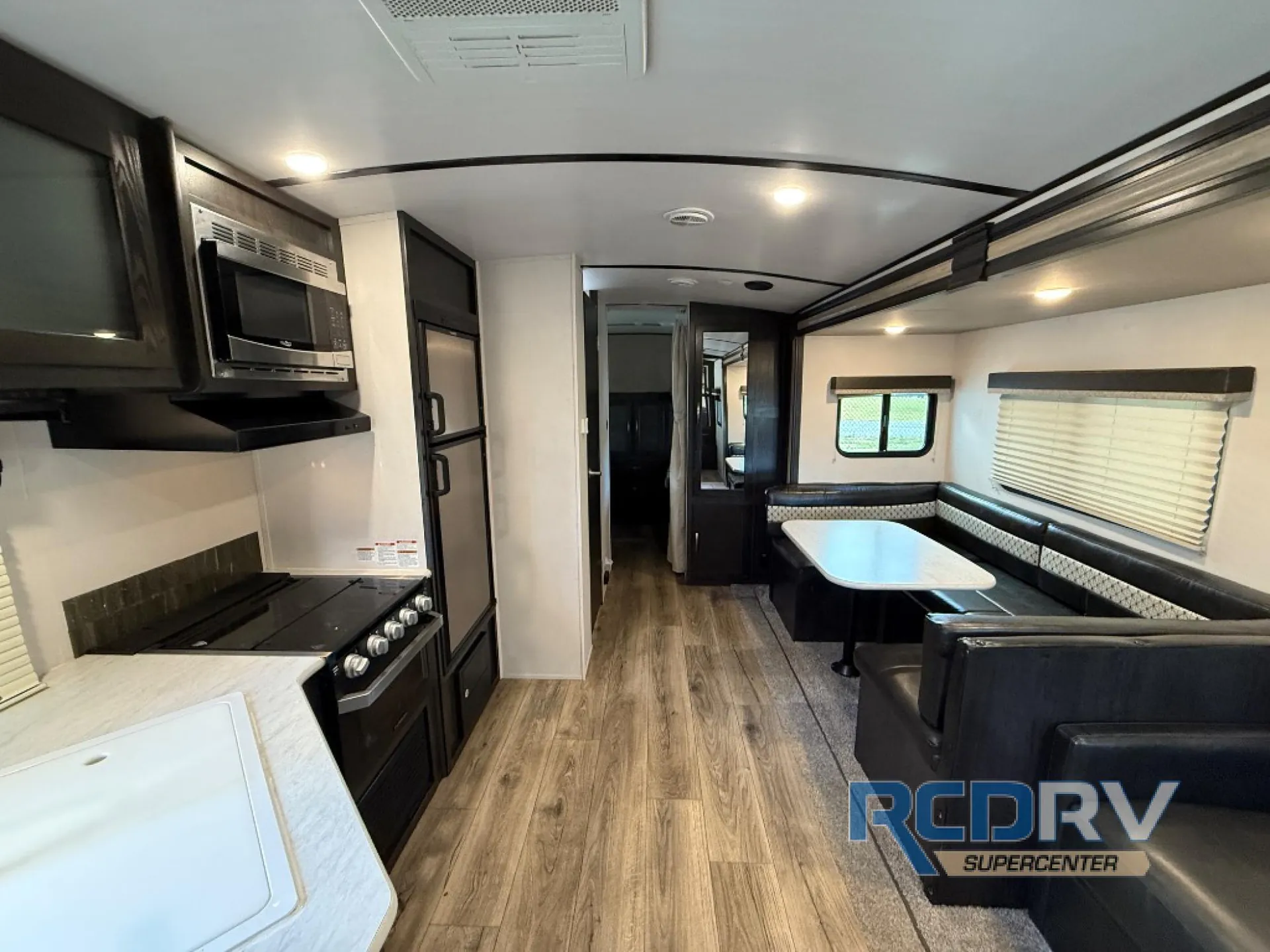2019 Forest River Surveyor Legend 295QBLE - Photo 4