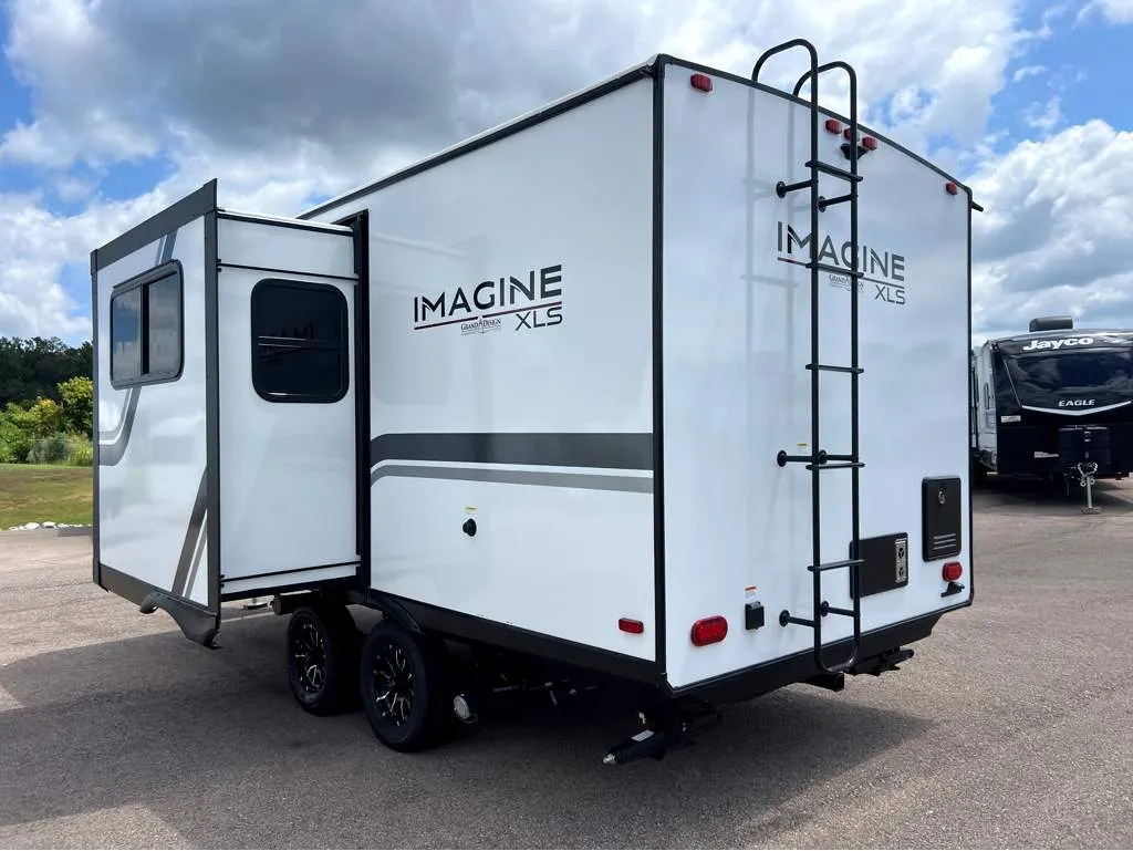 2026 Grand Design Imagine XLS 17MKE - Photo 4