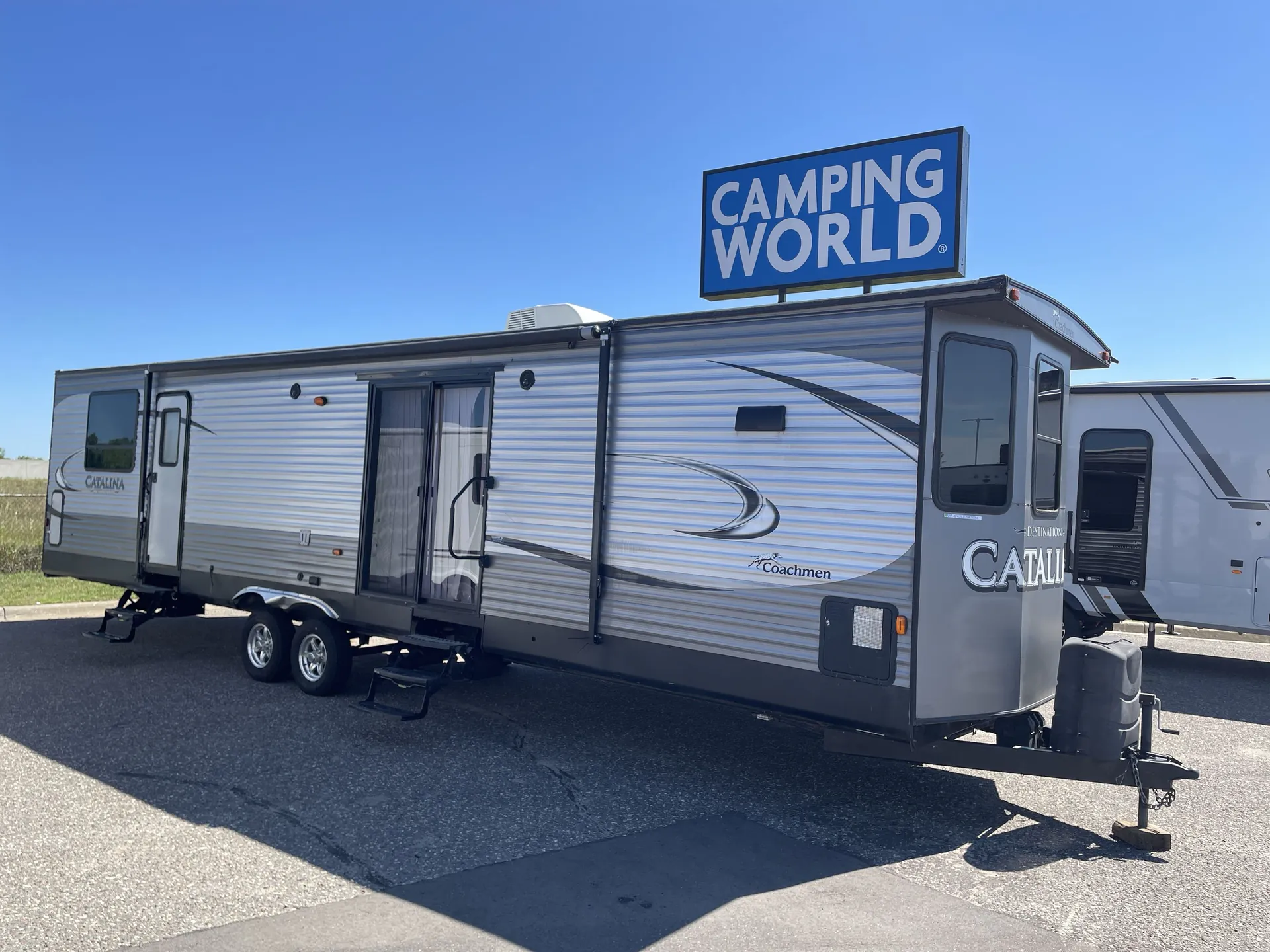 2017 Coachmen Catalina Destination 40FKDS - Photo 2
