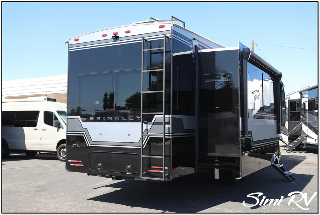 2026 Brinkley Model Z 3600, Photos photo 63