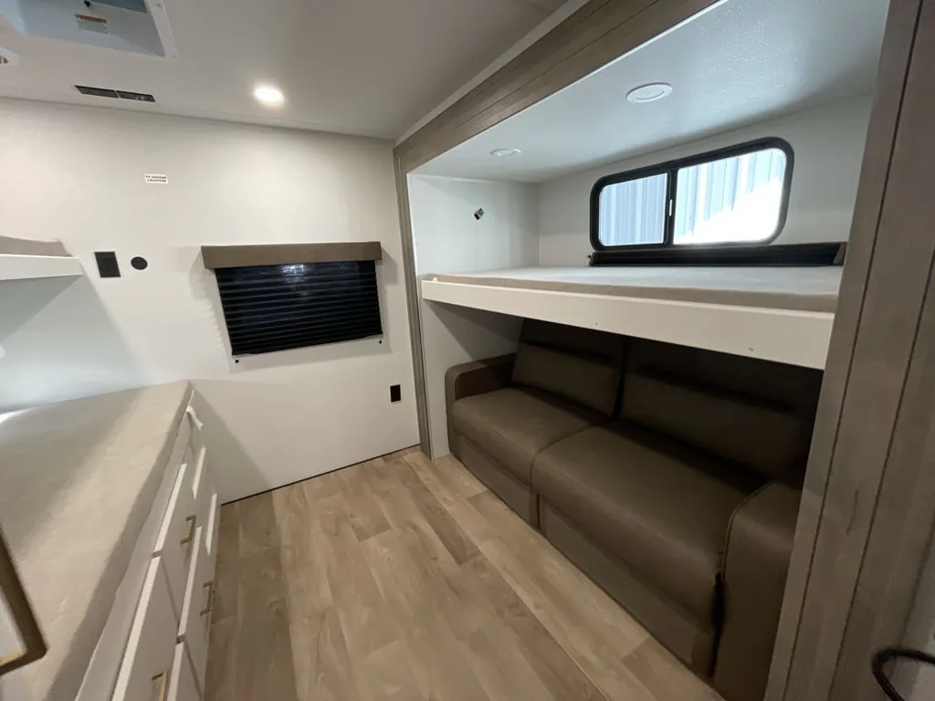 2027 Grand Design Transcend 335BHT, Photos photo 30