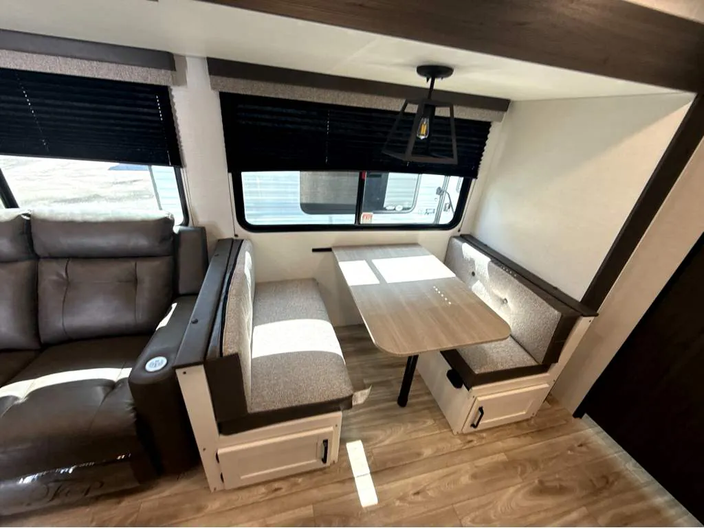 2027 Venture RV Sienna SA271VBH, Photos photo 15