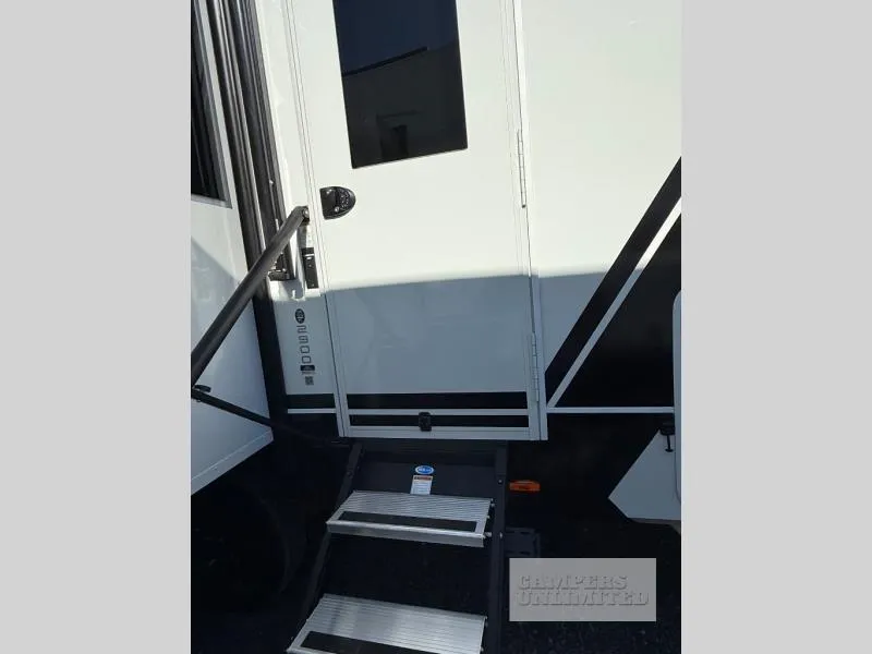 2026 Brinkley Model Z 2900 - Photo 3
