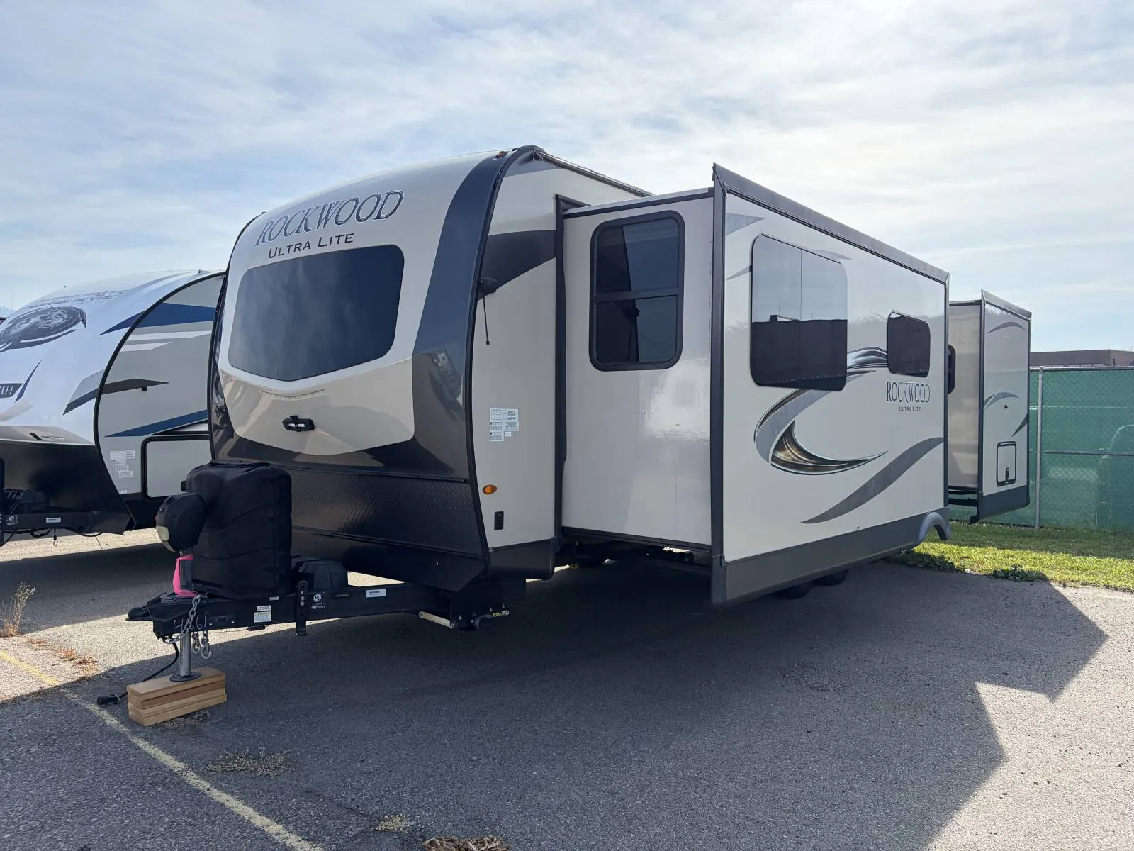 2020 Forest River Rockwood Ultra Lite 2608BS - Photo 4